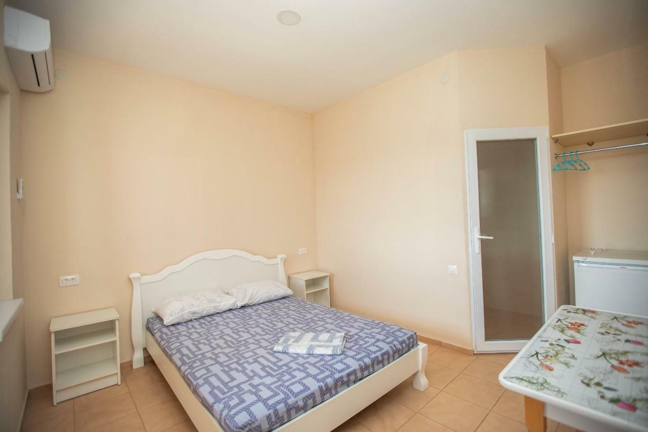 נמל זליזני Amalia Hotel מראה חיצוני תמונה