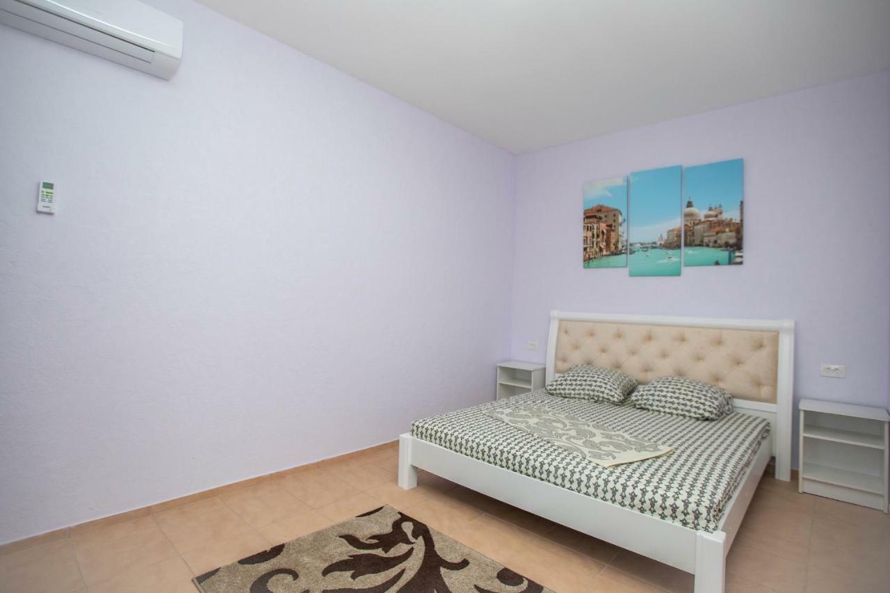 נמל זליזני Amalia Hotel מראה חיצוני תמונה
